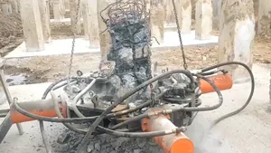 Brise-pieux hydraulique